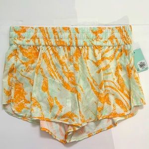 DSG High-Rise Stride shorts